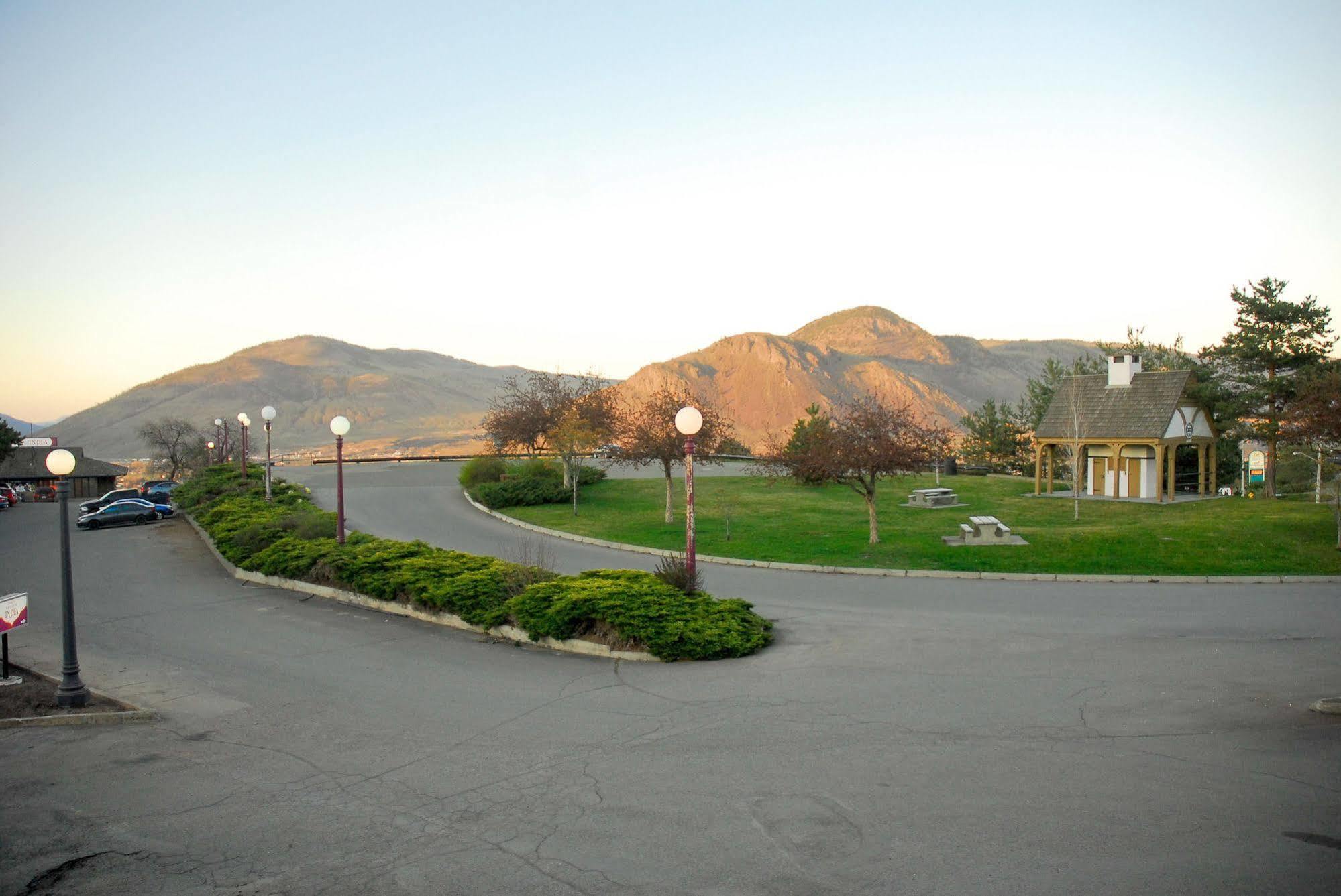 The Vista Inn Kamloops Exterior foto